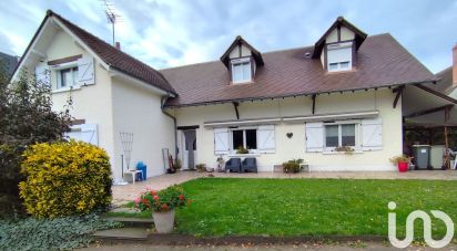 Traditional house 5 rooms of 131 m² in Saint-Jean-le-Blanc (45650)