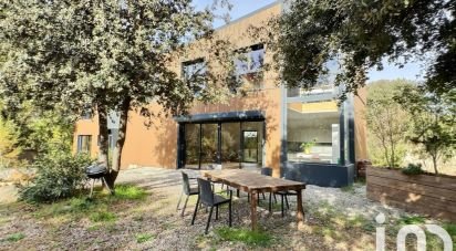 Maison 6 pièces de 190 m² à Peyrolles-en-Provence (13860)