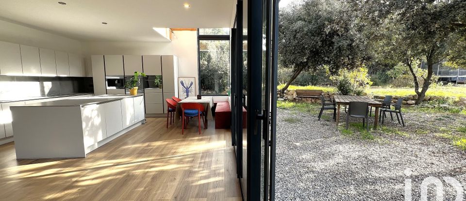 Maison 6 pièces de 190 m² à Peyrolles-en-Provence (13860)