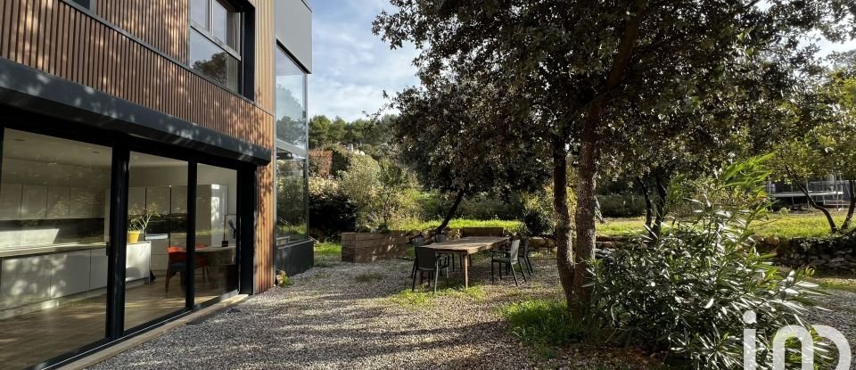 Maison 6 pièces de 190 m² à Peyrolles-en-Provence (13860)