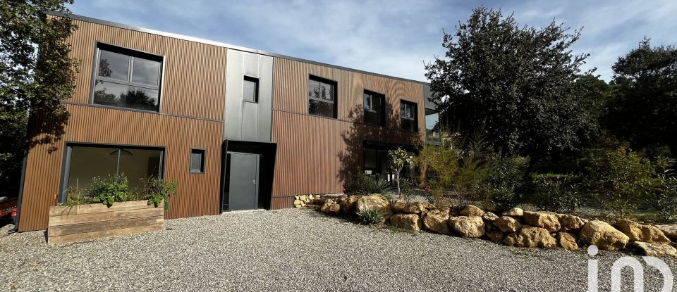 Maison 6 pièces de 190 m² à Peyrolles-en-Provence (13860)