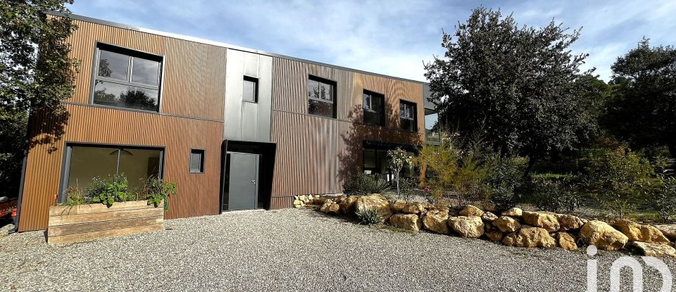 Maison 6 pièces de 190 m² à Peyrolles-en-Provence (13860)