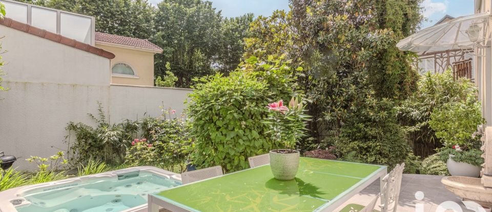 Maison 6 pièces de 160 m² à Nogent-sur-Marne (94130)