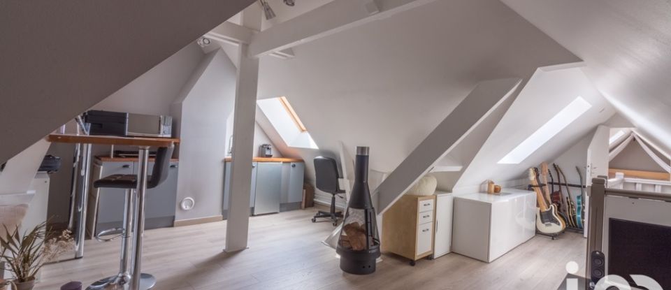 Maison de ville 6 pièces de 137 m² à Carrières-sur-Seine (78420)