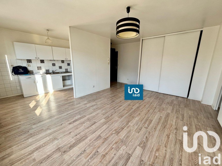 Appartement 2 pièces de 53 m² à Amiens (80000)