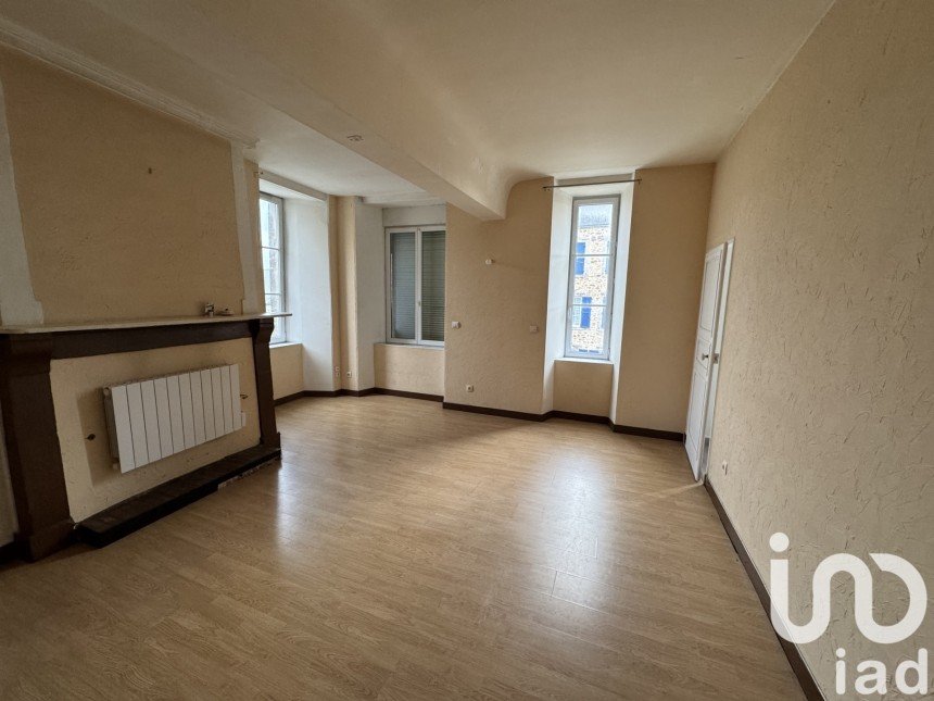 Apartment 2 rooms of 49 m² in BRICQUEBEC (50260)