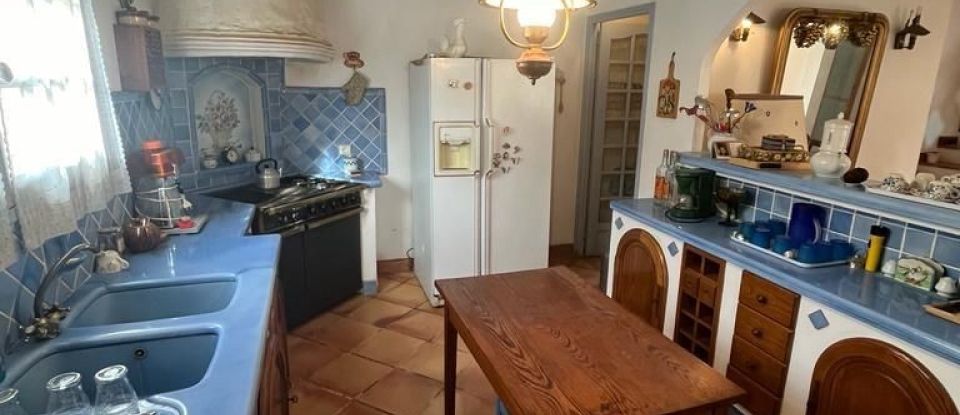 Maison 5 pièces de 190 m² à La Roquette-sur-Var (06670)