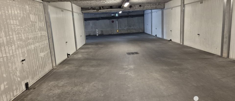 Parking of 19 m² in Marseille (13009)