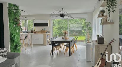 Maison 6 pièces de 117 m² à Troarn (14670)