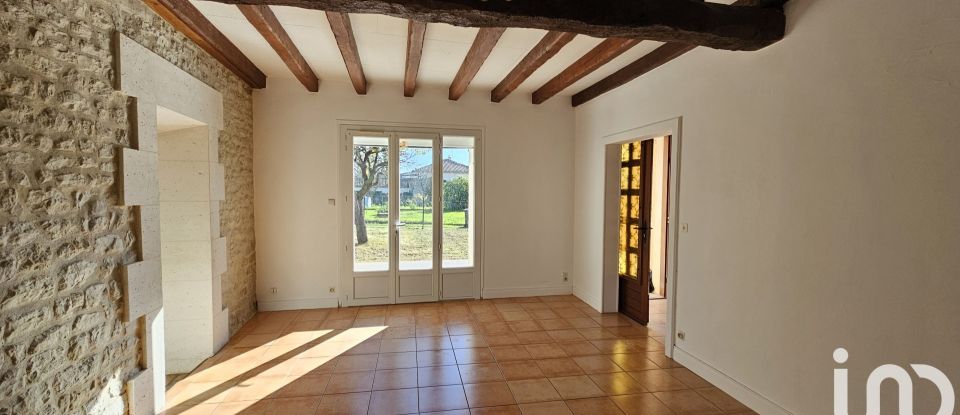 Maison 6 pièces de 152 m² à Champniers (16430)