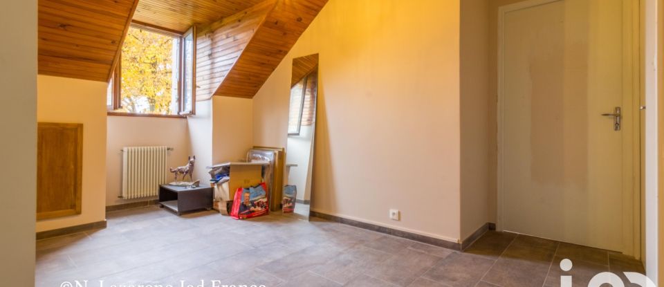 House 5 rooms of 142 m² in Chilleurs-aux-Bois (45170)