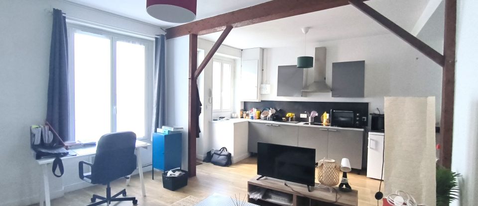 Immeuble de 68 m² à Poitiers (86000)