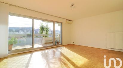 Appartement 3 pièces de 73 m² à Marseille (13008)