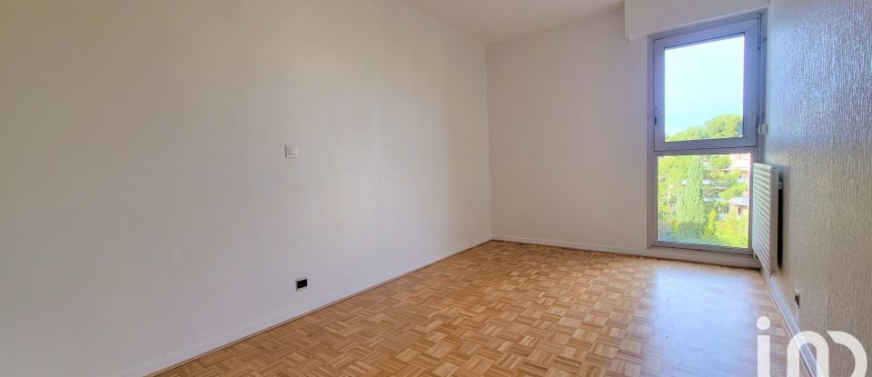 Apartment 3 rooms of 73 m² in Marseille (13008)