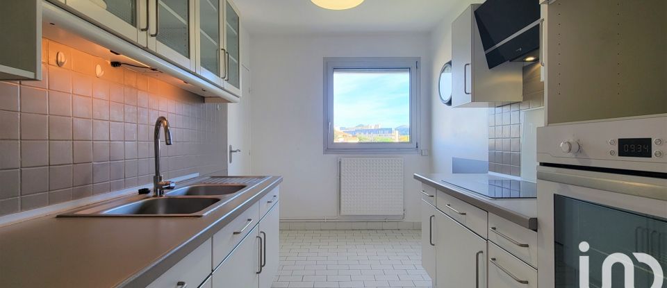 Apartment 3 rooms of 73 m² in Marseille (13008)