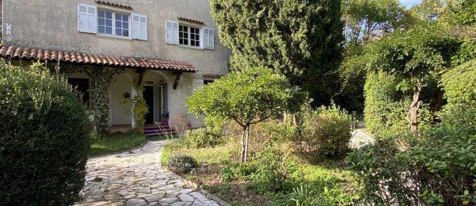 Maison 6 pièces de 182 m² à Vidauban (83550)