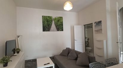 Appartement 3 pièces de 46 m² à La Seyne-sur-Mer (83500)