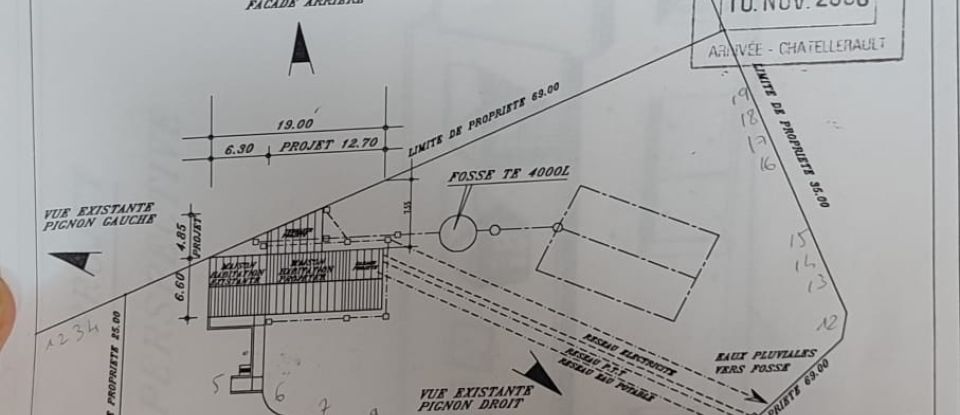 Maison traditionnelle 8 pièces de 180 m² à Thuré (86540)