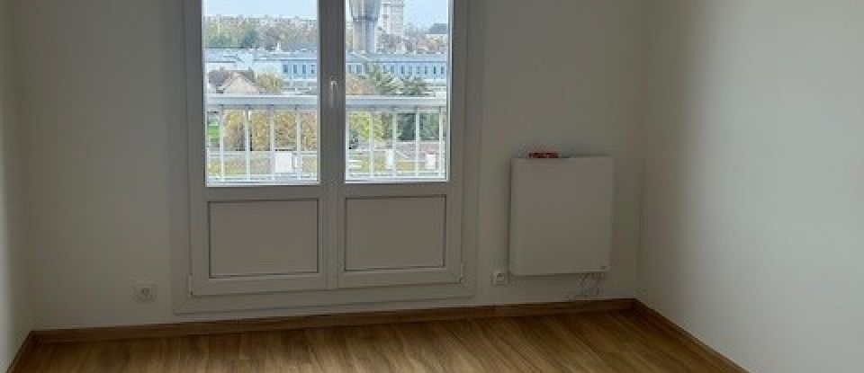 Apartment 5 rooms of 96 m² in Troyes (10000)