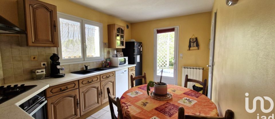 Maison 3 pièces de 92 m² à Villevieille (30250)