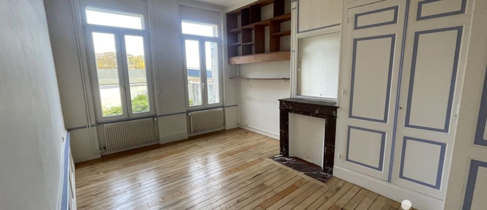 Maison 6 pièces de 162 m² à Saint-Quentin (02100)