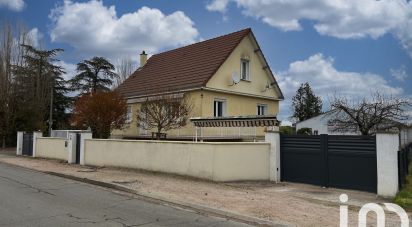 Traditional house 5 rooms of 106 m² in Chassenard (03510)