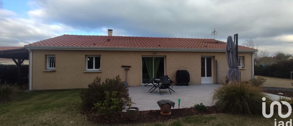 Maison 4 pièces de 130 m² à Villeneuve-sur-Allier (03460)