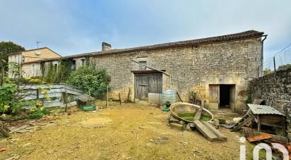 Barn conversion 1 room of 102 m² in Soyaux (16800)