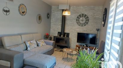 Maison 4 pièces de 102 m² à Saint-Rémy (24700)