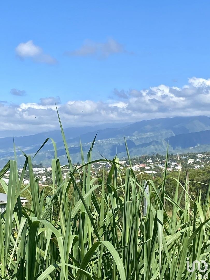 Terrain de 614 m² à Le Tampon (97430)