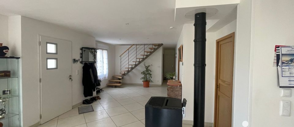 Maison 7 pièces de 150 m² à Étrépilly (02400)