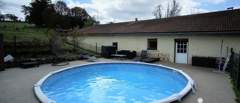 Farm 4 rooms of 192 m² in Saint-Clément-les-Places (69930)