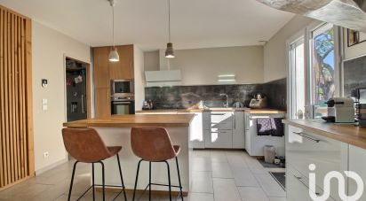 Maison 6 pièces de 123 m² à Le Beausset (83330)