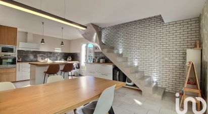 Maison 6 pièces de 123 m² à Le Beausset (83330)