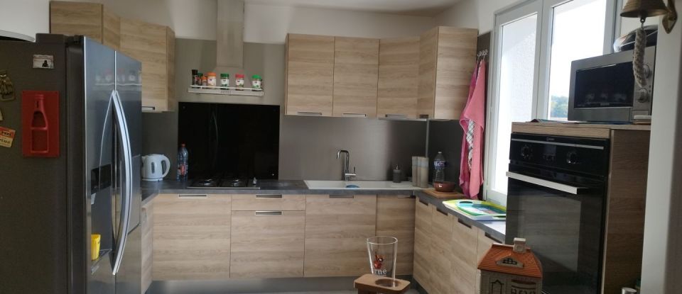 Maison 3 pièces de 90 m² à Le Fleix (24130)