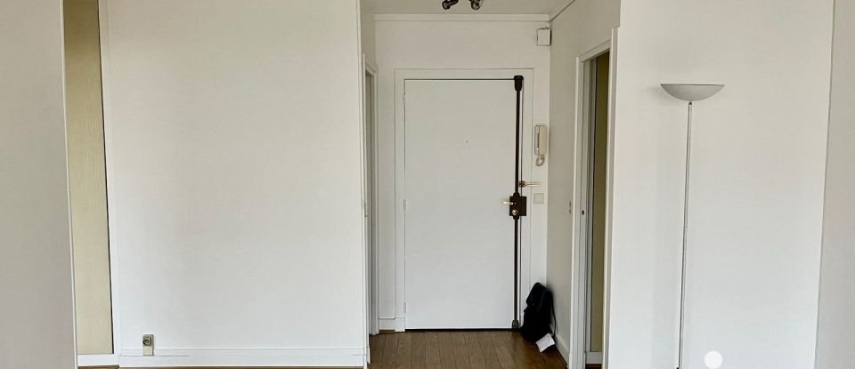 Appartement 2 pièces de 47 m² à Paris (75015)