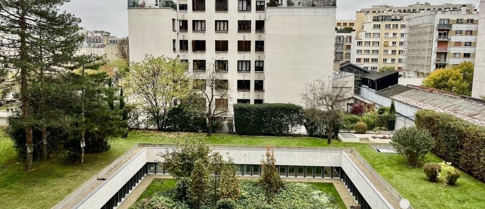 Appartement 2 pièces de 47 m² à Paris (75015)