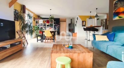 Maison 7 pièces de 126 m² à Fenioux (79160)