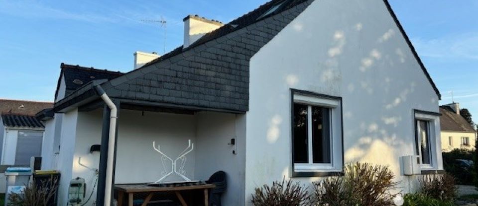 Traditional house 5 rooms of 75 m² in Fouesnant (29170)