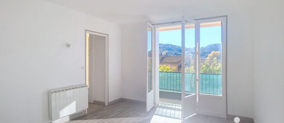 Apartment 3 rooms of 54 m² in Digne-les-Bains (04000)