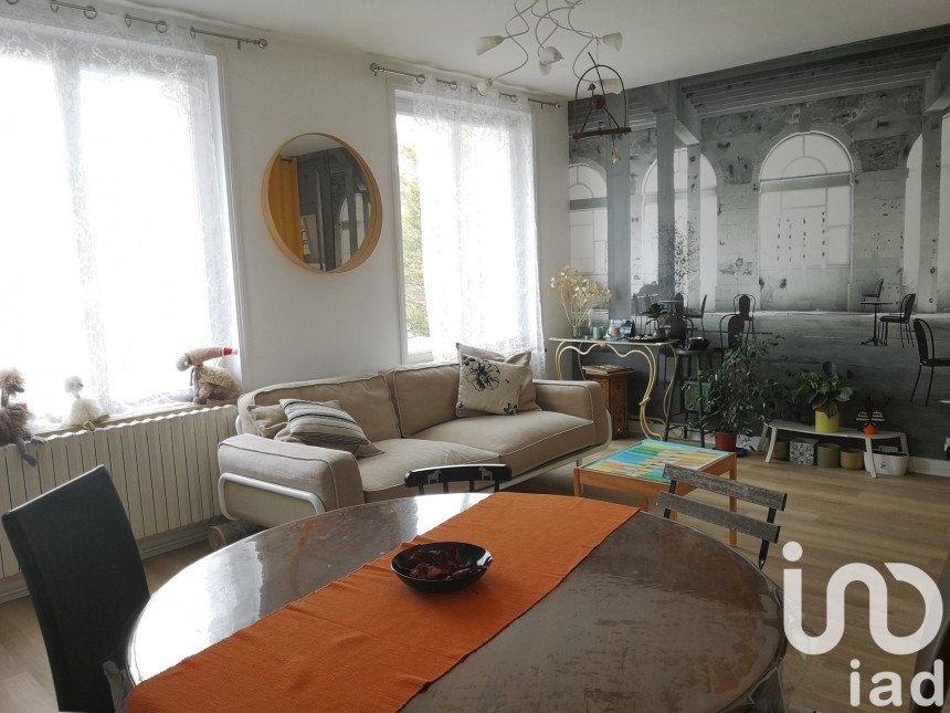 Apartment 3 rooms of 68 m² in Brest (29200)