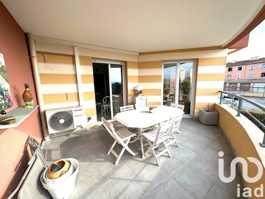 Appartement 4 pièces de 97 m² à Fréjus (83600)