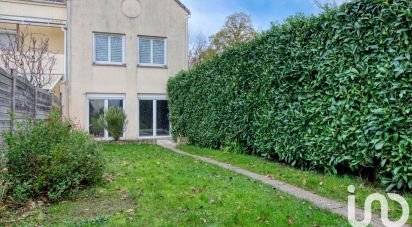 House 5 rooms of 105 m² in Cergy (95800)