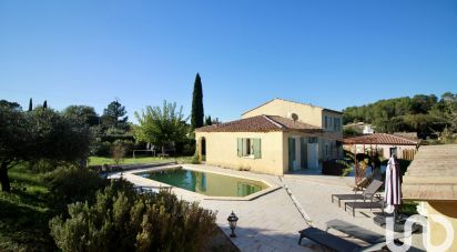 Maison traditionnelle 5 pièces de 140 m² à Carcès (83570)