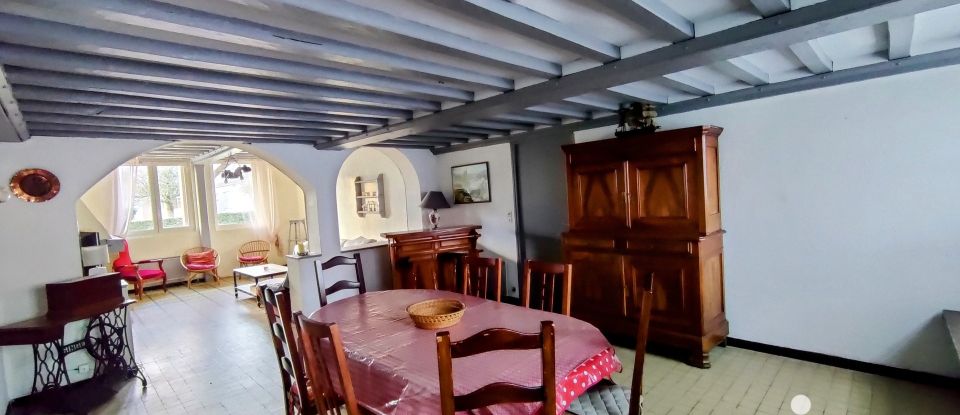 Maison traditionnelle 6 pièces de 131 m² à Petiville (14390)