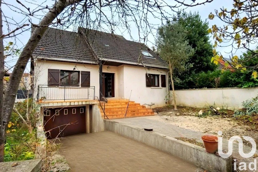 Maison traditionnelle 5 pièces de 136 m² à Clamart (92140)