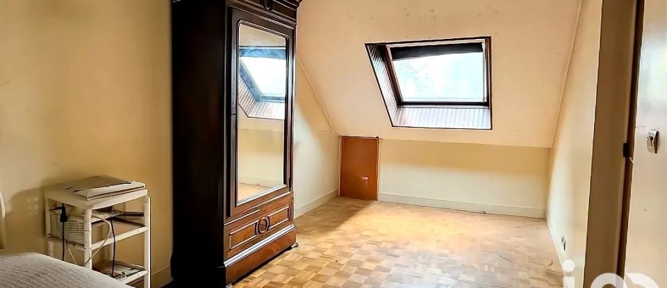 Maison traditionnelle 5 pièces de 136 m² à Clamart (92140)