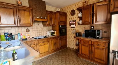 House 4 rooms of 114 m² in Gramat (46500)