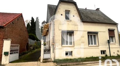 Maison 9 pièces de 176 m² à Étricourt-Manancourt (80360)