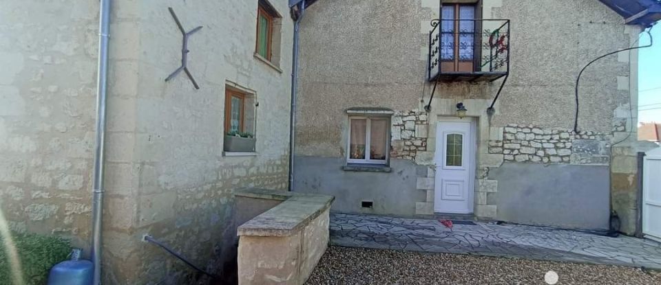 Traditional house 8 rooms of 215 m² in Chinon (37500)